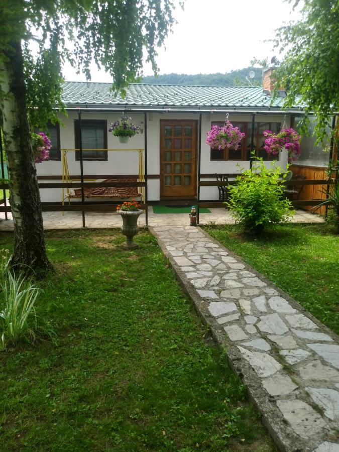 Donje Lohovo Ribarska Vila מראה חיצוני תמונה